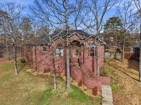 114 Beaver Creek Ln, Maumelle, AR 72113