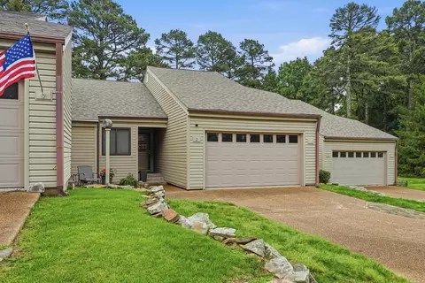 601 Woodlawn Dr #2, Fairfield Bay, AR 72088