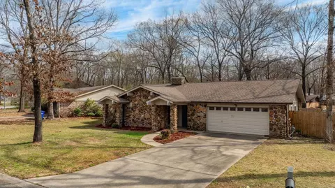 10 Forrest Ln, Conway, AR 72034 photo 5