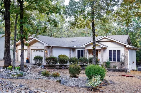31 Promesa Ln, Hot Springs Village, AR 71909