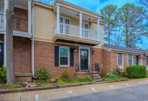 81 Kingsbridge Way, Little Rock, AR 72212