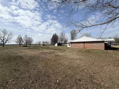 Exterior - 620 Dock St, Rector, AR 72461 photo 2 of 9