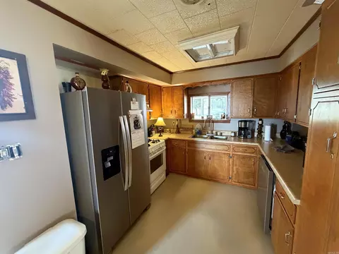 Kitchen - 620 Dock St, Rector, AR 72461 photo 2 of 2