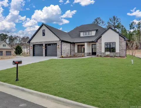 217 Gardens Gate Cir, Hot Springs, AR 71913