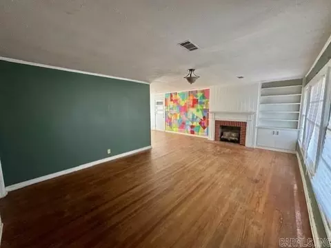 Living - 1512 W 23rd Ave, Pine Bluff, AR 71603 photo 1 of 2