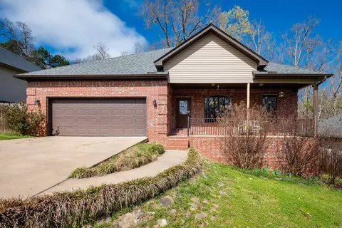 1204 Oxford Ave, Benton, AR 72019