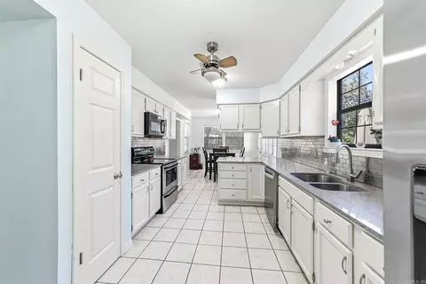 Kitchen - 11 Circle B Dr, Ward, AR 72176 photo 1 of 6
