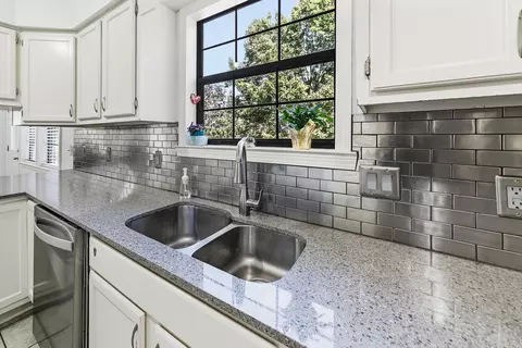 Kitchen - 11 Circle B Dr, Ward, AR 72176 photo 6 of 6