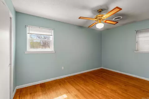 Bedroom - 2505 Robinson, Conway, AR 72034 photo 5 of 8