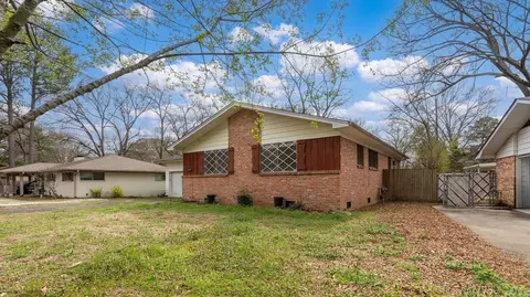 Exterior - 2505 Robinson, Conway, AR 72034 photo 1 of 5