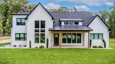 6048 Charley Pl, Benton, AR 72019