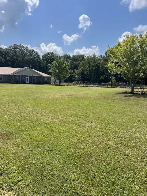 Exterior - 2481 S Pointer Rd, Pine Bluff, AR 71603 photo 2 of 5