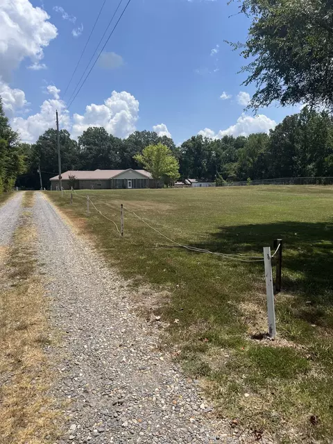 Exterior - 2481 S Pointer Rd, Pine Bluff, AR 71603 photo 4 of 5
