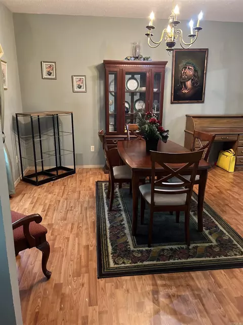 Dining - 2481 S Pointer Rd, Pine Bluff, AR 71603 photo 2 of 2