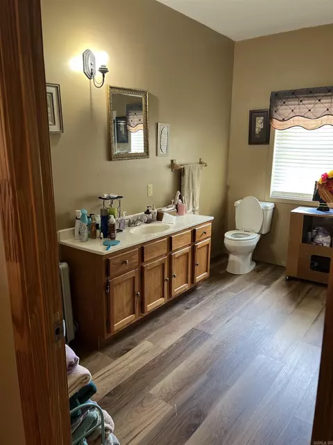 Bath - 2481 S Pointer Rd, Pine Bluff, AR 71603 photo 1 of 2