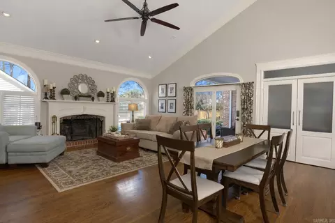 Dining - 39 Longmeadow, Pine Bluff, AR 71603 photo 2 of 2