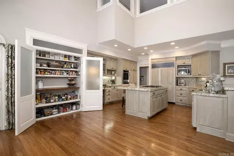 Kitchen - 39 Longmeadow, Pine Bluff, AR 71603 photo 1 of 7