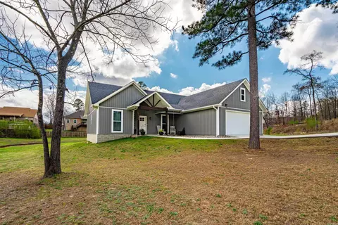 1038 Marion Anderson Rd, Hot Springs, AR 71913
