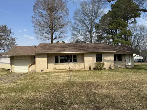 302 W Second St, Poyen, AR 72128