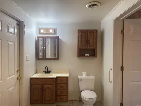Bath - 36 County Road 510, Rector, AR 72461 photo 2 of 4