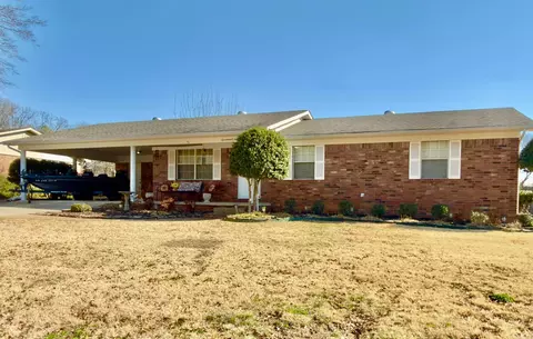 1709 Chitwood St, Benton, AR 72019