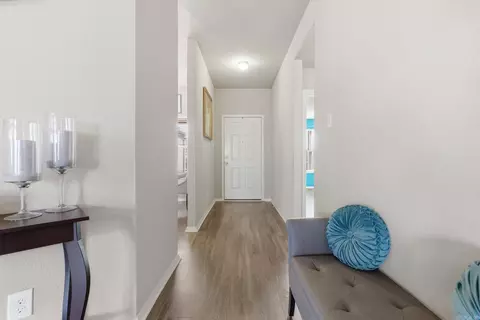 Entry Way - 1178 Meadows Edge Dr, Alexander, AR 72002 photo 2 of 2