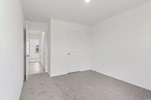 Bedroom - 110 Powder River Dr, Beebe, AR 72012 photo 4 of 6