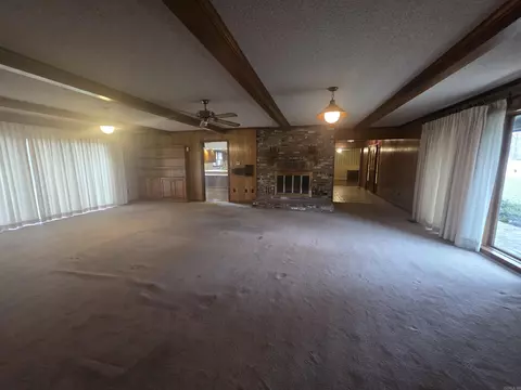 Living - 305 Highway 140 E, Marked Tree, AR 72365 photo 2 of 3