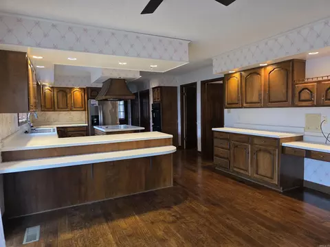 Kitchen - 305 Highway 140 E, Marked Tree, AR 72365 photo 2 of 2