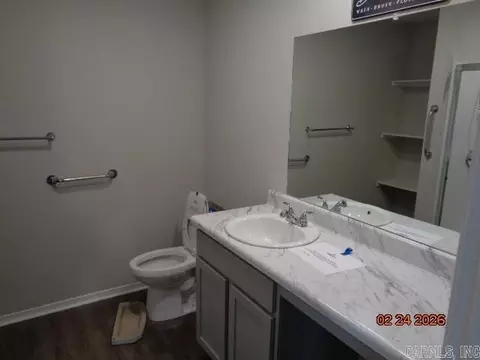 Bath - 2255 Bentwood Dr, Alexander, AR 72002 photo 3 of 3