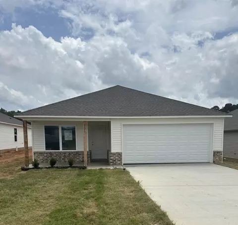 8073 Chesapeake Trl, Bauxite, AR 72011