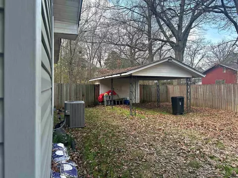Exterior - 908 E Pine St, Gurdon, AR 71743 photo 11 of 12