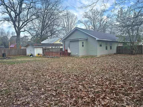 Exterior - 908 E Pine St, Gurdon, AR 71743 photo 8 of 12