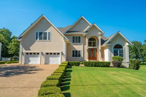 142 Windamere Ter, Hot Springs, AR 71913