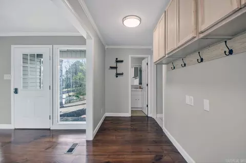 Entry Way - 89 Bame Cir, Bryant, AR 72022 photo 2 of 3