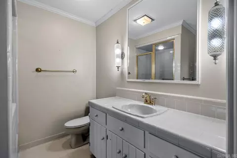 Bath - 89 Bame Cir, Bryant, AR 72022 photo 2 of 4