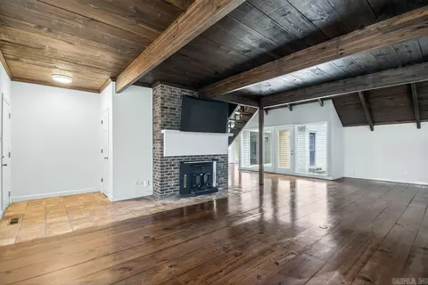 Living - 89 Bame Cir, Bryant, AR 72022 photo 1 of 2