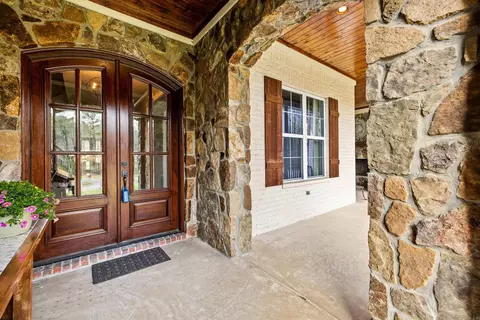 451 Forest Pond Ln, Benton, AR 72019 photo 2