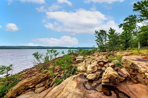 View/Area - 585 Narrows Dr, Greers Ferry, AR 72067 photo 4 of 10