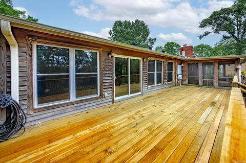 Exterior - 585 Narrows Dr, Greers Ferry, AR 72067 photo 7 of 12