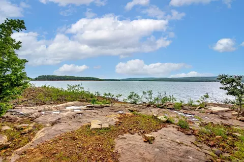 View/Area - 585 Narrows Dr, Greers Ferry, AR 72067 photo 1 of 10
