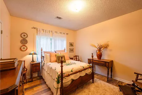 Bedroom - 44 Bald Eagle Dr, Paron, AR 72122 photo 2 of 8