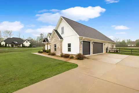 Exterior - 10118 Sanibel Loop, Alexander, AR 72002 photo 3 of 10