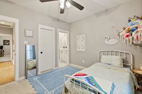 Bedroom - 10118 Sanibel Loop, Alexander, AR 72002 photo 5 of 6