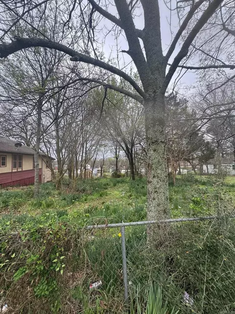 3711 W 11th St, Little Rock, AR 72204