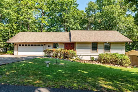4 Vitoria Ln, Hot Springs Village, AR 71909