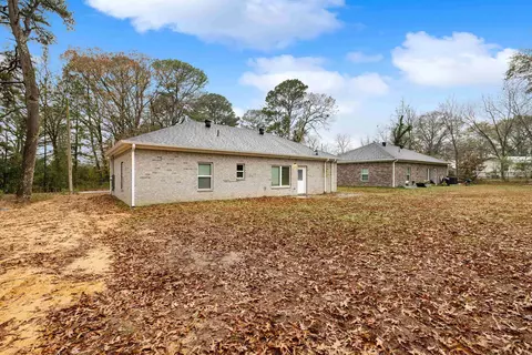Exterior - 1108 Ike, Benton, AR 72015 photo 3 of 7