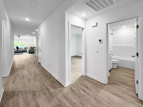 Entry Way - 6312 Warwick Dr, Bryant, AR 72002 photo 1 of 2