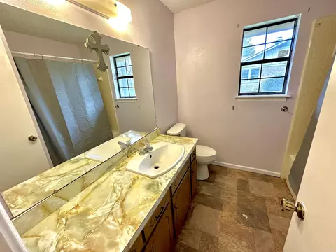 Bath - 3805 Scenic Dr, Pine Bluff, AR 71603 photo 2 of 2