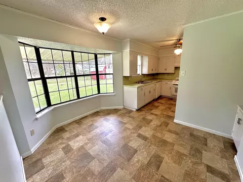 Dining - 3805 Scenic Dr, Pine Bluff, AR 71603 photo 1 of 1